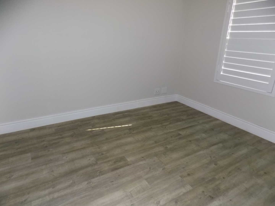 To Let 1 Bedroom Property for Rent in Zevenwacht Retirement Village Western Cape
